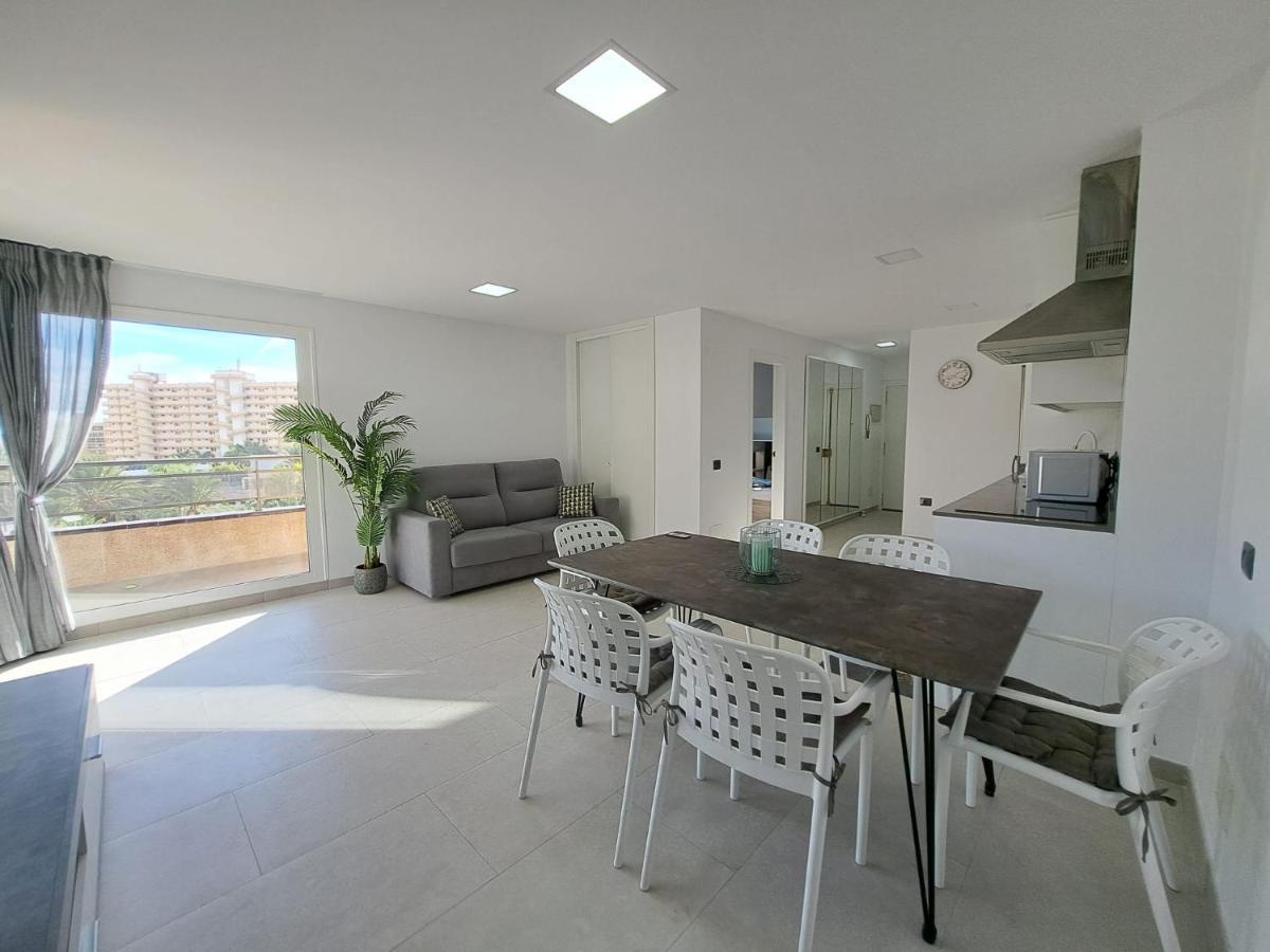 Newly Reformed 2 Bedroom Apartment In The Center Of Los Cristianos Los Cristianos  Exterior photo